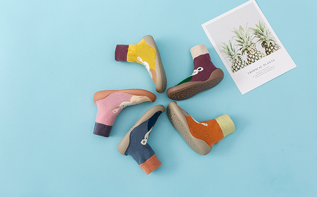 Crib-Shoes01